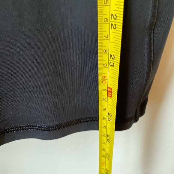 Lululemon Women's Black Tank Top - Picture 6 of 6